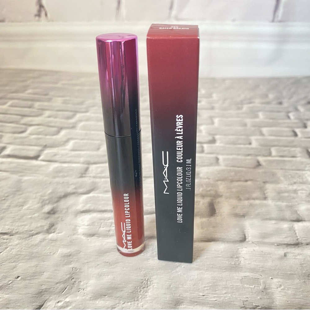 MAC - BATED BREATH - LOVE ME LIQUID LIPCOLOR - NEW